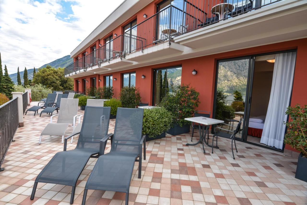 Hotel Oasi Beach Malcesine Luaran gambar