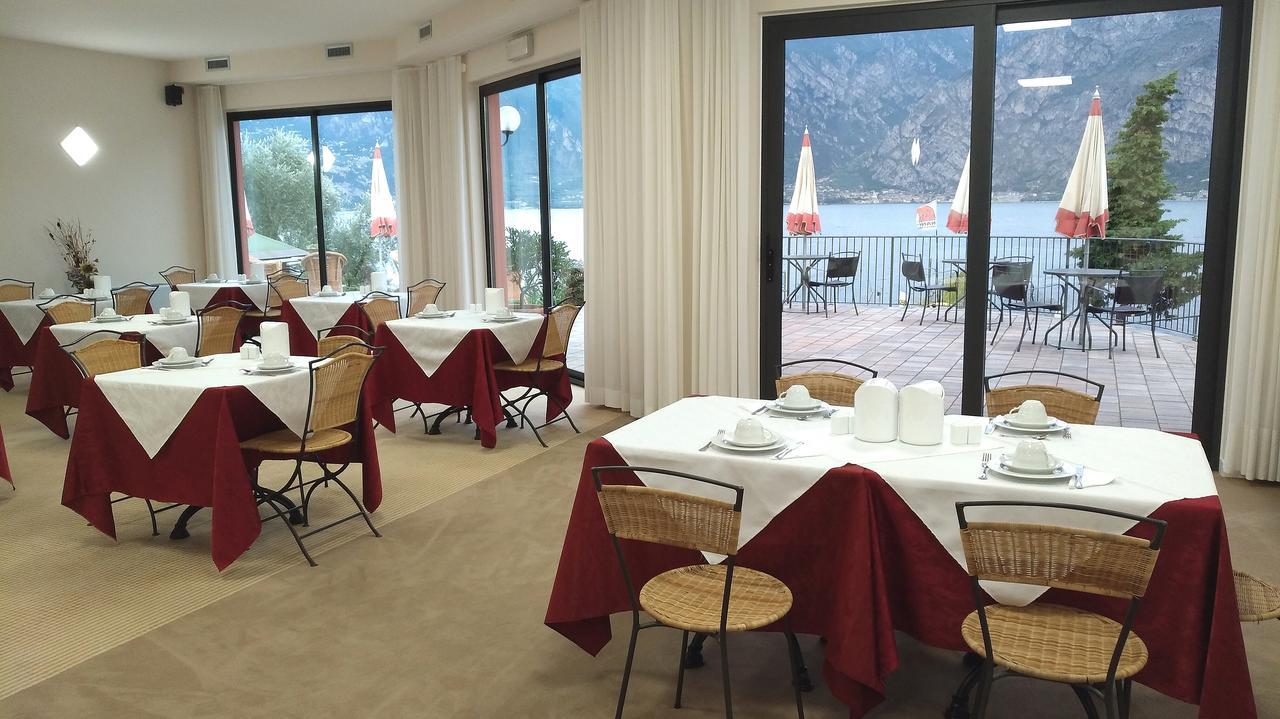 Hotel Oasi Beach Malcesine Luaran gambar