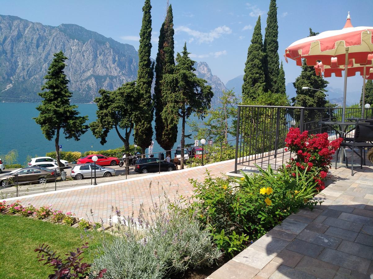 Hotel Oasi Beach Malcesine Luaran gambar