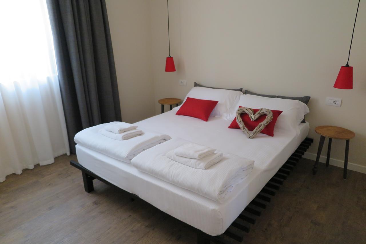 Hotel Oasi Beach Malcesine Luaran gambar