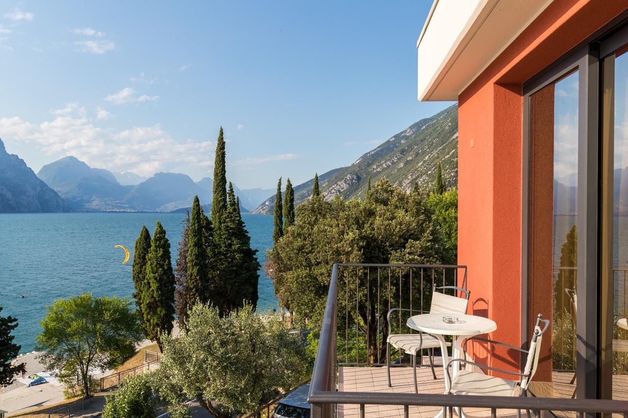 Hotel Oasi Beach Malcesine Luaran gambar