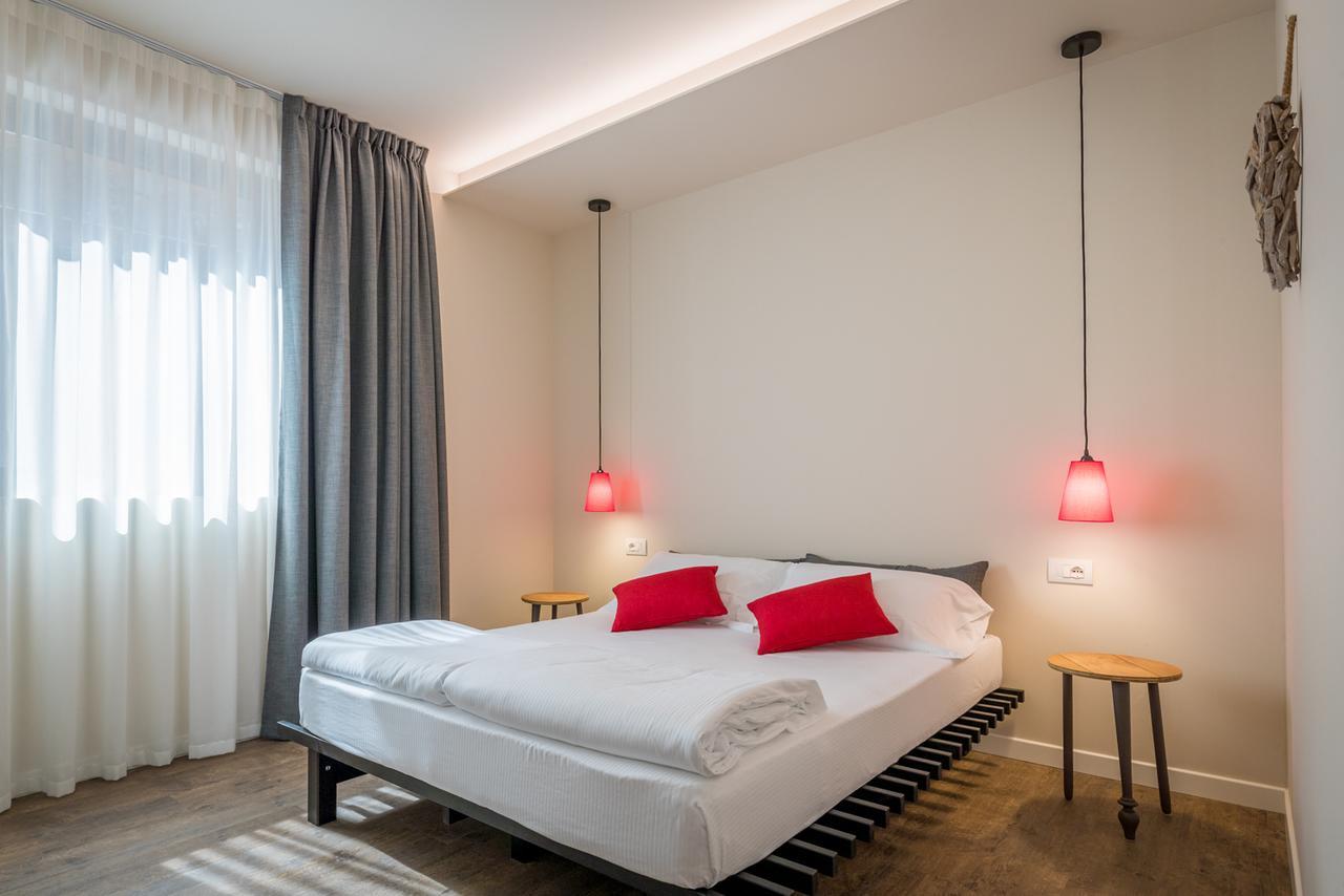 Hotel Oasi Beach Malcesine Luaran gambar
