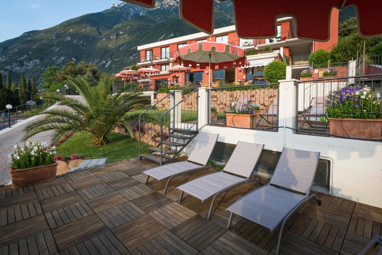 Hotel Oasi Beach Malcesine Luaran gambar